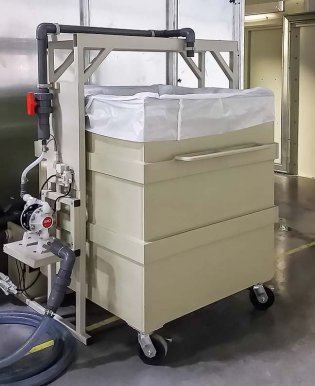 Paint sludge filtration box